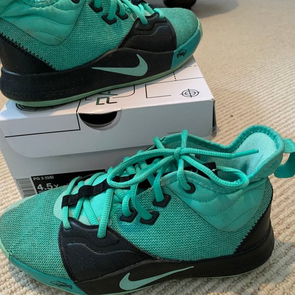 Nike Paul George, Emerald Rise-Black, size 4.5Y - Picture 1 of 3
